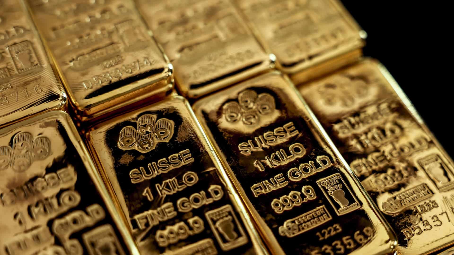 تراجع مفاجئ في أسعار الذهب بالسعودية: عيار 21 ينخفض إلى 348.25 ريال في ختام تعاملات الثلاثاء 8-7-2025! 1 تراجع مفاجئ في أسعار الذهب بالسعودية: عيار 21 ينخفض إلى 348.25 ريال في ختام تعاملات الثلاثاء 8-7-2025!