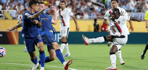 ثنائي الهلال يردان على الانتقادات: 'ذهبنا للمال لكننا هنا لصنع التاريخ' بعد إقصاء السيتي! 1 ثنائي الهلال يردان على الانتقادات: 'ذهبنا للمال لكننا هنا لصنع التاريخ' بعد إقصاء السيتي!