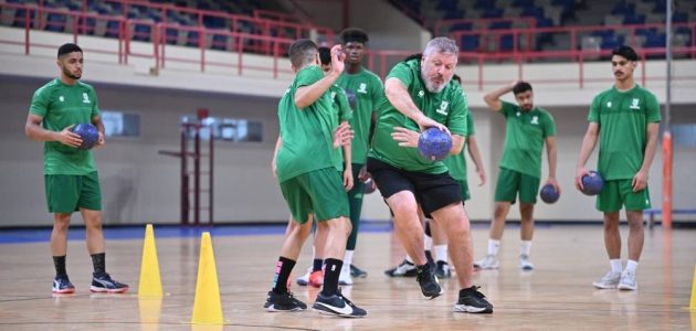 جلسات فنية وبدنية وقانونية تعزز استعدادات منتخب اليد السعودي للمونديال - تفاصيل حصرية! 1 جلسات فنية وبدنية وقانونية تعزز استعدادات منتخب اليد السعودي للمونديال - تفاصيل حصرية!
