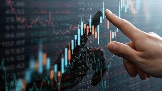 "حصريًا: 7 تغييرات مفاجئة في ملكية كبار المستثمرين بسوق الأسهم السعودية - اكتشف التفاصيل!"