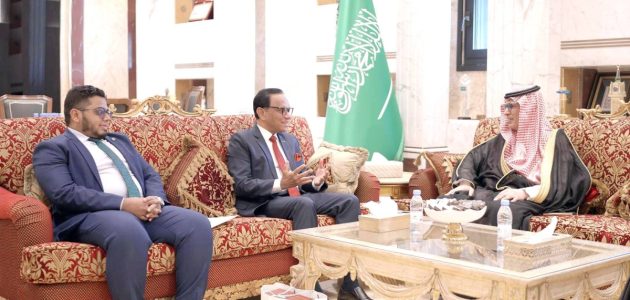 رئيس الإذاعة والتلفزيون يلتقي السفير السريلانكي لتعزيز أوجه التعاون الإعلامي بين البلدين 1 رئيس الإذاعة والتلفزيون يلتقي السفير السريلانكي لتعزيز أوجه التعاون الإعلامي بين البلدين