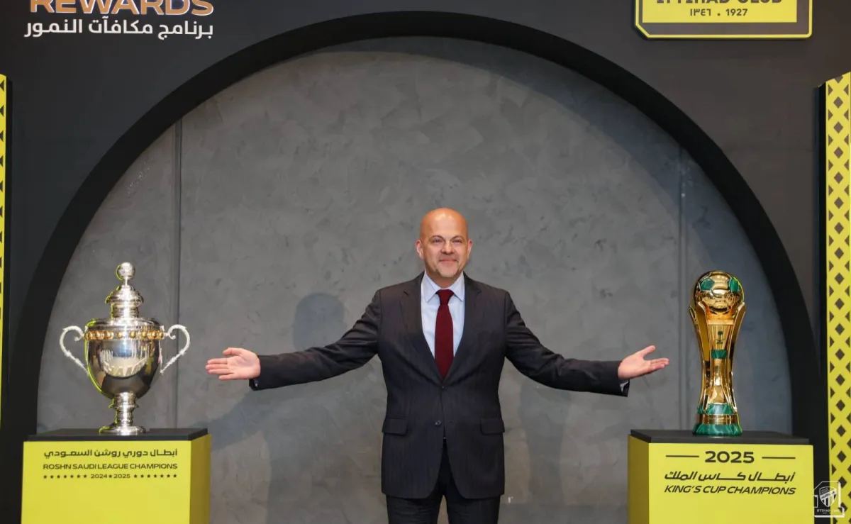 "زيارة حصرية: القنصل الأميركي يشيد بجمهور الاتحاد ويؤكد على عمق العلاقات الثقافية!"