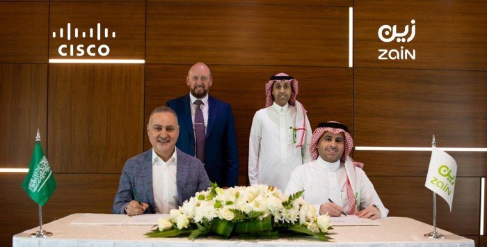 زين السعودية وسيسكو تعلنان عن شراكة استراتيجية لتطوير بنية تحتية متقدمة تعتمد على الذكاء الاصطناعي