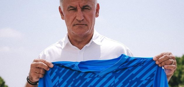 غالتييه يتولى تدريب نادي نيوم: بداية جديدة في عالم كرة القدم! 1 غالتييه يتولى تدريب نادي نيوم: بداية جديدة في عالم كرة القدم!