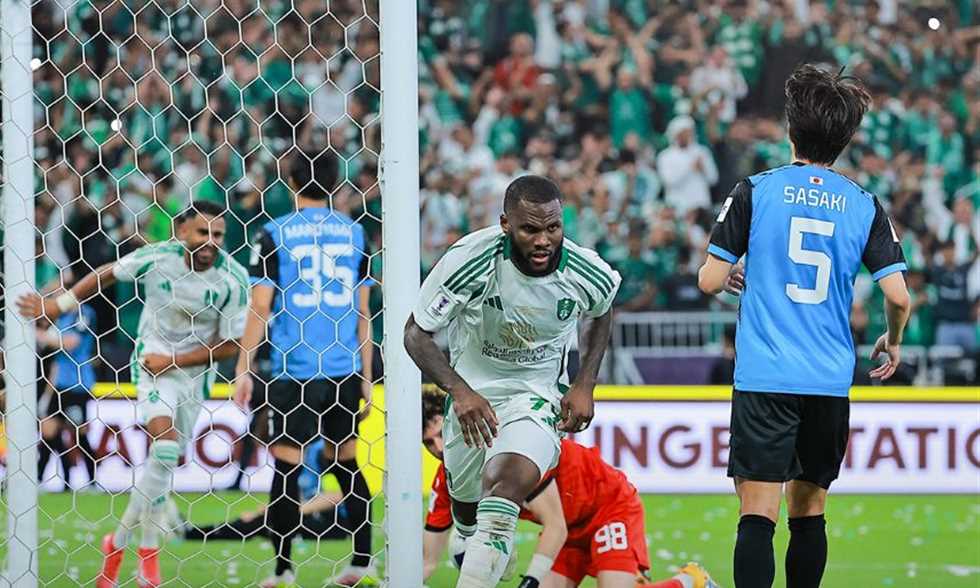 فيورنتينا يسعى لاستعادة كيسيه إلى الدوري الإيطالي في خطوة مثيرة للأنظار