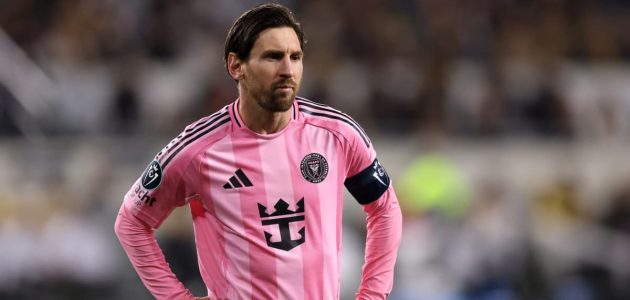 مفاجأة مدوية: مقرب من ميسي يكشف عن وجهته المقبلة بين برشلونة والدوري السعودي! 1 مفاجأة مدوية: مقرب من ميسي يكشف عن وجهته المقبلة بين برشلونة والدوري السعودي!