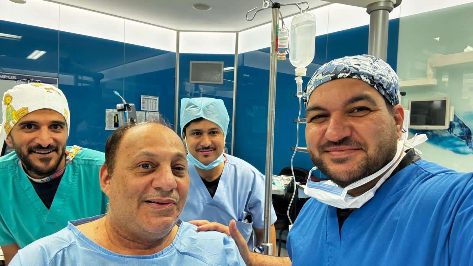 نجاح عملية جراحية للإعلامي سامر العوفي يبرز تفوق الكفاءات الطبية في السعودية