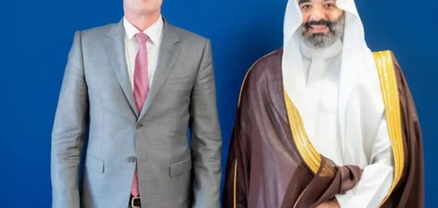 وزير الاتصالات السعودي يبحث مع نظيره البريطاني سبل تعزيز الشراكة بين السعودية والمملكة المتحدة 1 وزير الاتصالات السعودي يبحث مع نظيره البريطاني سبل تعزيز الشراكة بين السعودية والمملكة المتحدة