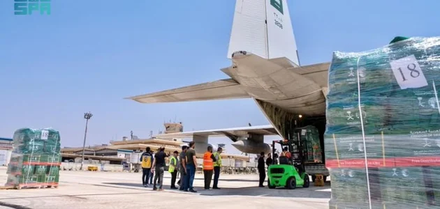 وصول الطائرة الإغاثية السعودية الثانية لدعم المتضررين من حرائق اللاذقية السورية 1 وصول الطائرة الإغاثية السعودية الثانية لدعم المتضررين من حرائق اللاذقية السورية
