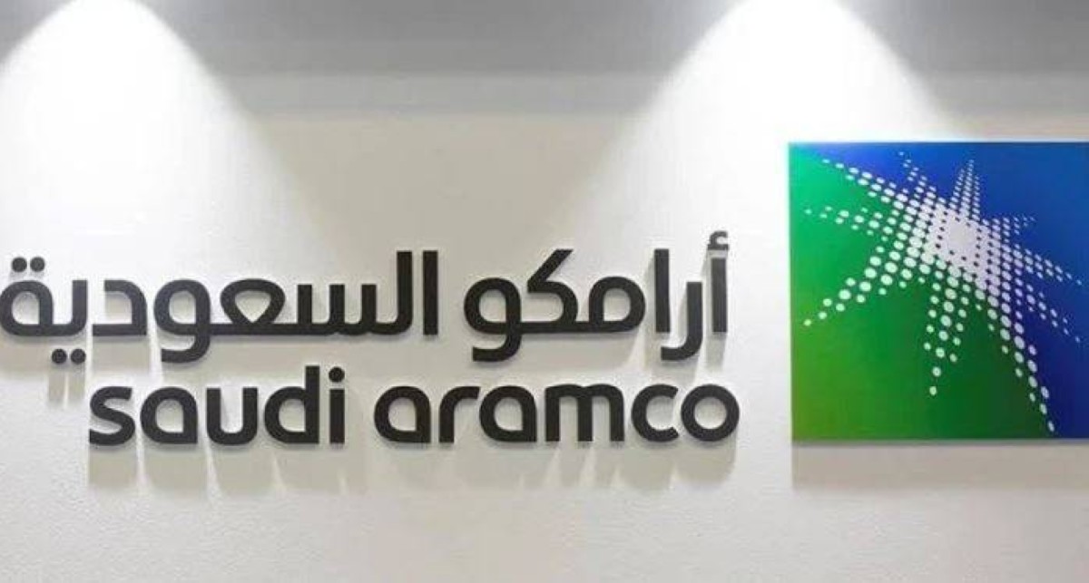 أرامكو السعودية تسجل تراجعاً بنسبة 22% في صافي الأرباح خلال الربع الثاني نتيجة انخفاض الإيرادات