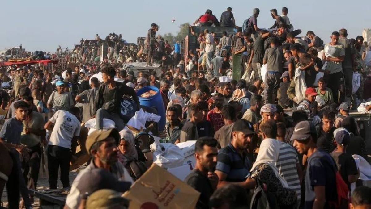 استمرار المجازر الإسرائيلية يفاقم معاناة سكان غزة مع تزايد ضحايا المجاعة