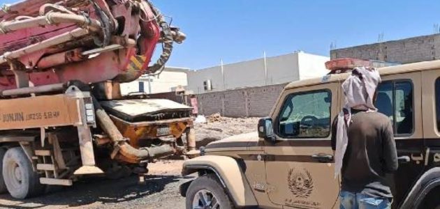الأمن البيئي في المدينة المنورة يضبط مقيماً بتهمة تلويث البيئة 1 الأمن البيئي في المدينة المنورة يضبط مقيماً بتهمة تلويث البيئة