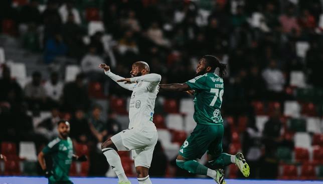 الاتفاق يحدد 50 مليون ريال كشرط لبيع نجم الأهلي والنصر