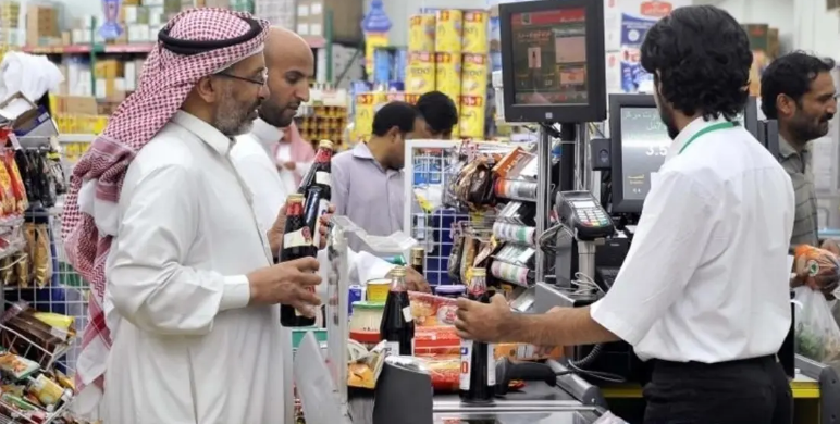 التضخم في السعودية ينخفض إلى 2.1% خلال يوليو 2025، مما يعكس استقرار الاقتصاد الوطني 1 التضخم في السعودية ينخفض إلى 2.1% خلال يوليو 2025، مما يعكس استقرار الاقتصاد الوطني