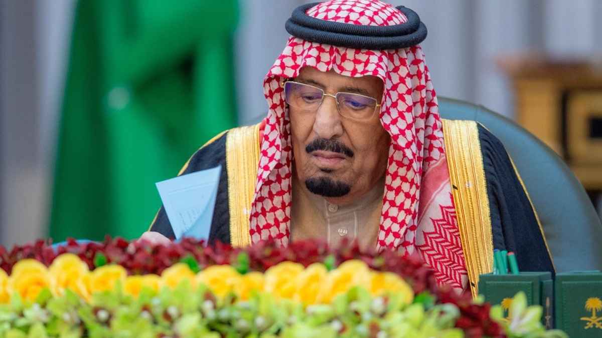 السعودية تصدر أوامر ملكية بإعفاء ثلاثة مسؤولين بارزين في خطوة تعكس التوجهات الجديدة للحكومة