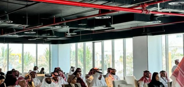 السلمي يؤكد أن "مسار واعد" يعزز دور الإعلام في تمكين الشباب السعودي 1 السلمي يؤكد أن "مسار واعد" يعزز دور الإعلام في تمكين الشباب السعودي
