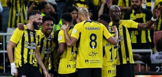 الشباب يقدم عرضاً تبادلياً مغرياً لنادي الاتحاد لتعزيز صفوفه 1 الشباب يقدم عرضاً تبادلياً مغرياً لنادي الاتحاد لتعزيز صفوفه