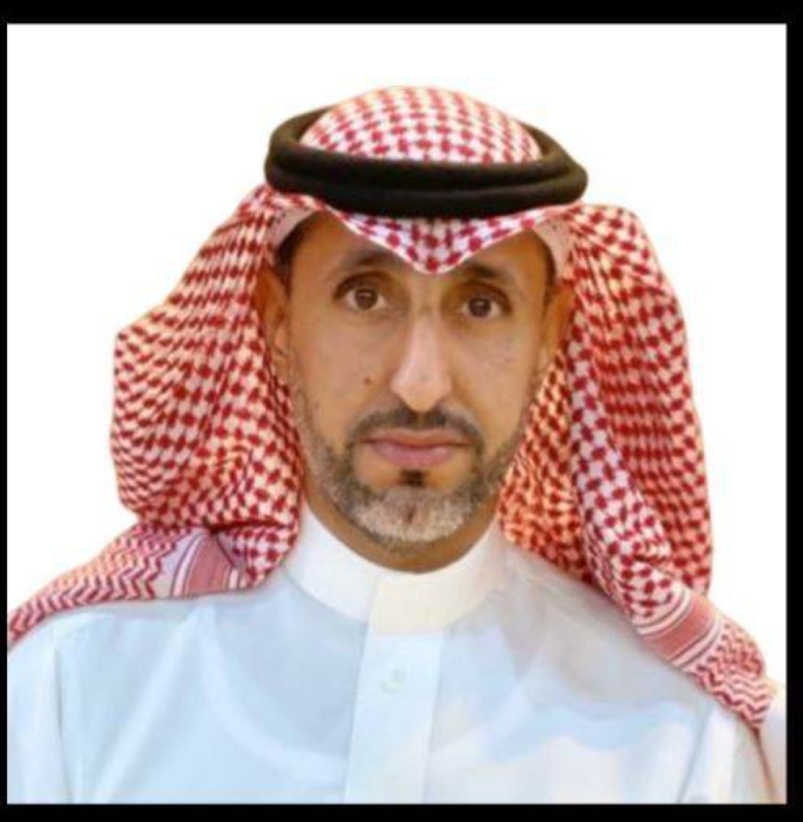 الغامدي يحقق إنجازًا أكاديميًا بارزًا بحصوله على الماجستير: تفاصيل حصرية من السعودية!