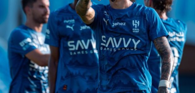 الهلال يطلب تعيين حكام أجانب لإدارة أربع مباريات حاسمة في الدوري السعودي 1 الهلال يطلب تعيين حكام أجانب لإدارة أربع مباريات حاسمة في الدوري السعودي