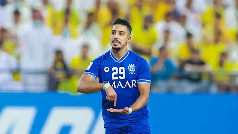 الهلال يعلن عودة نجمه سالم الدوسري قبل انطلاق الدوري السعودي