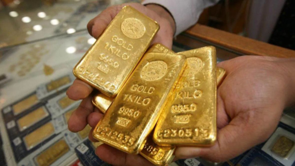 تراجع طفيف في أسعار الذهب بالسعودية اليوم يثير اهتمام المستثمرين والمقبلين على الشراء