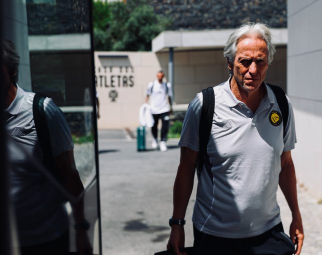 جيسوس يعلن قراراً حاسماً حول تدريبات النصر في البرتغال
