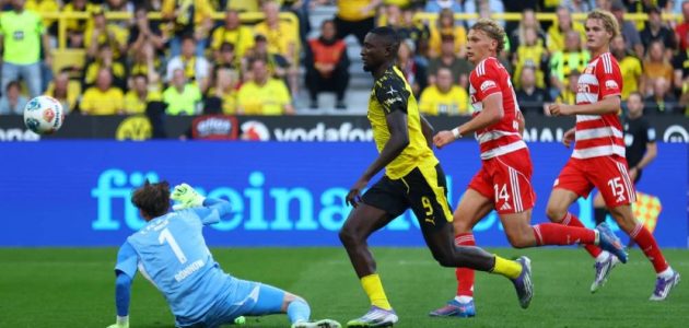 دورتموند يكتسح يونيون برلين بثلاثية ساحقة في الدوري الألماني! 1 دورتموند يكتسح يونيون برلين بثلاثية ساحقة في الدوري الألماني!