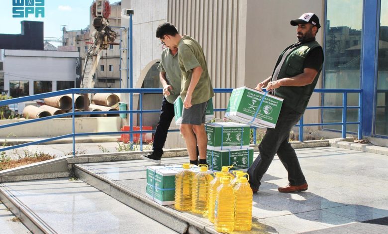 10,000 مستفيد من المساعدات الغذائية السعودية في بلدة الدورة اللبنانية