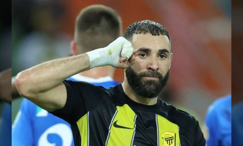إصابة كريم بنزيما تهدد غيابه عن مواجهة الاتحاد والفتح في الدوري السعودي 1 إصابة كريم بنزيما تهدد غيابه عن مواجهة الاتحاد والفتح في الدوري السعودي