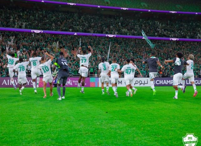 الأهلي يترقب عودة ظهيره الأيسر قبل مواجهة الهلال الحاسمة 1 الأهلي يترقب عودة ظهيره الأيسر قبل مواجهة الهلال الحاسمة