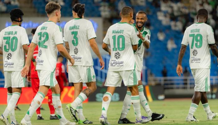 الأهلي يواجه الاتفاق في قمة مثيرة ضمن منافسات الدوري السعودي 2026