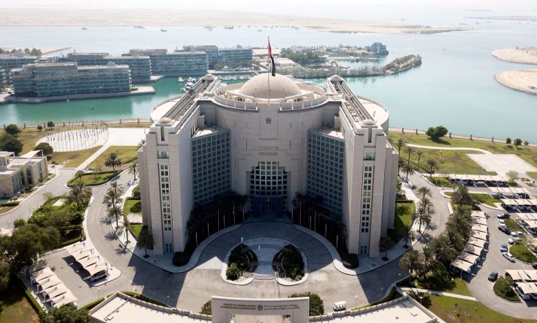 الإمارات تعبر عن تضامنها مع قطر وتقدم تعازيها في استشهاد أحد أفراد قوة الأمن الداخلي 1 الإمارات تعبر عن تضامنها مع قطر وتقدم تعازيها في استشهاد أحد أفراد قوة الأمن الداخلي