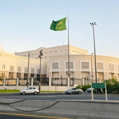 السعودية تصدر حكماً بالسجن 25 عاماً على مهندس ووسطاء ورجال أعمال بتهم الرشوة وغسيل الأموال