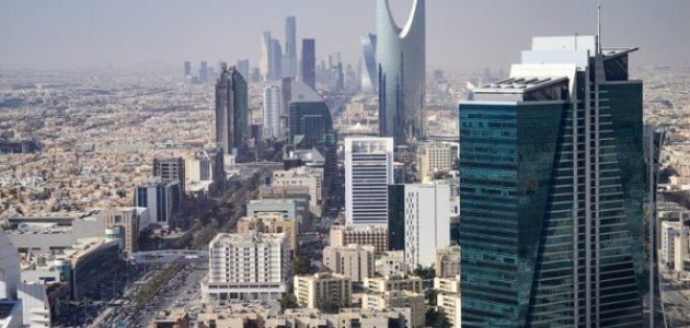 السعودية تعلن عن خططها لإصدار صكوك دولارية جديدة على شريحتين لتعزيز الاقتصاد الوطني 1 السعودية تعلن عن خططها لإصدار صكوك دولارية جديدة على شريحتين لتعزيز الاقتصاد الوطني