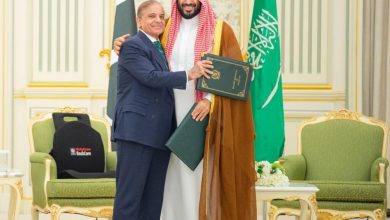 السعودية وباكستان تعززان التعاون العسكري بتوقيع اتفاقية دفاع استراتيجي مشترك