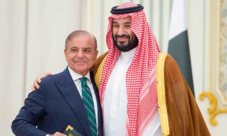 السعودية وباكستان تعلنان عن توقيع اتفاقية الدفاع الاستراتيجي المشترك لتعزيز التعاون الأمني بين البلدين