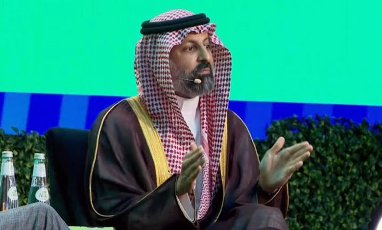 السوق السعودية تحقق توازنًا مثيرًا في التداولات بين الأفراد والمؤسسات بنسبة 50% لكل منهما
