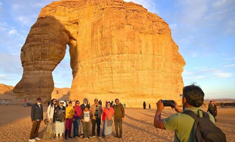 السياحة السعودية تحقق إنفاقًا قياسيًا بقيمة 53 مليار ريال خلال موسم الصيف 1 السياحة السعودية تحقق إنفاقًا قياسيًا بقيمة 53 مليار ريال خلال موسم الصيف