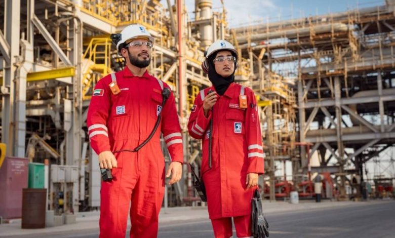 انضمام «أدنوك للغاز» و«e7» إلى مؤشرات «فوتسي»: خطوة استراتيجية تعزز مكانة الشركات الإماراتية في الأسواق العالمية!