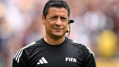 تعرف على حكم كلاسيكو الأهلي والهلال في ظهوره الأول بالسعودية