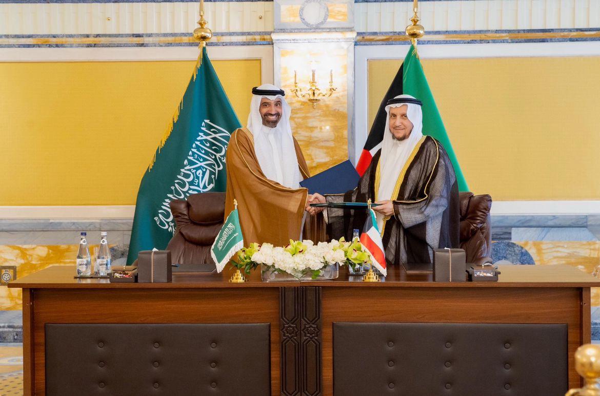 توقيع مذكرة تفاهم استراتيجية بين وزارة الموارد البشرية السعودية ووزارة الخدمة المدنية الكويتية لتعزيز التعاون المشترك