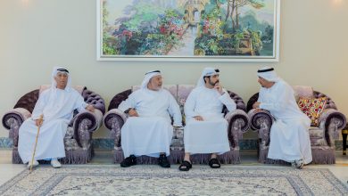 حمدان بن محمد يُعزّي في وفاة حسين بن عبدالرحمن خانصاحب: لحظات مؤثرة تعكس قيم التعاطف والتلاحم