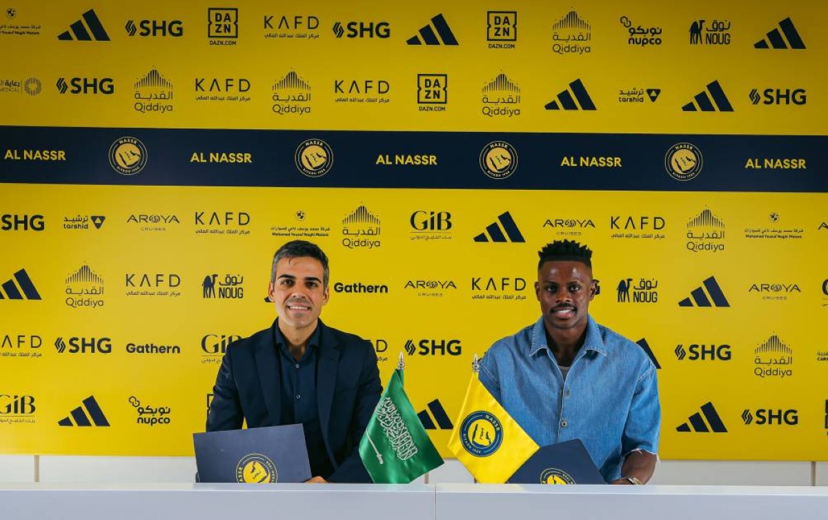 صفقة مدوية: النصر السعودي يضم كمارا مهاجم الشباب حتى 2028!