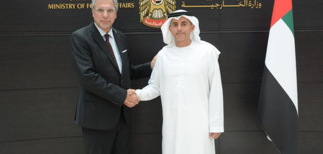 مدير مكتب الخارجية في دبي يحصل على البراءة القنصلية من قنصل هولندا: خطوة جديدة تعزز العلاقات الثنائية! 1 مدير مكتب الخارجية في دبي يحصل على البراءة القنصلية من قنصل هولندا: خطوة جديدة تعزز العلاقات الثنائية!