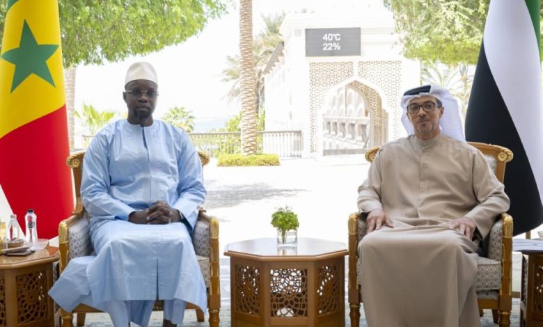 "منصور بن زايد يستقبل رئيس وزراء السنغال في لقاء تاريخي لتعزيز التعاون الثنائي"