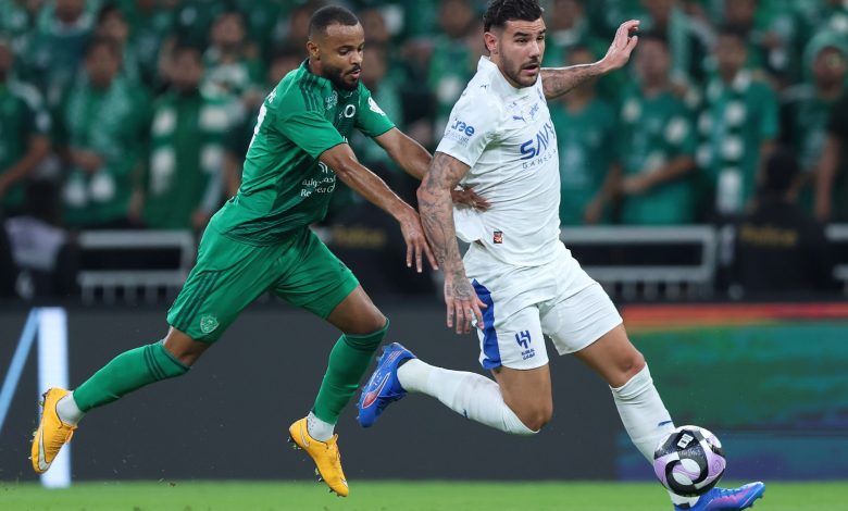 نتيجة وملخص مباراة الأهلي والهلال في الدوري السعودي: تفاصيل مثيرة وأداء متميز 1 نتيجة وملخص مباراة الأهلي والهلال في الدوري السعودي: تفاصيل مثيرة وأداء متميز