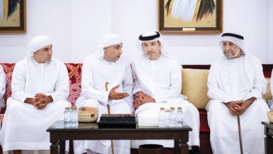 هزاع بن زايد يقدم تعازيه الحارة في وفاة سعيد النيادي: لحظة تأثر في الأوساط الإماراتية