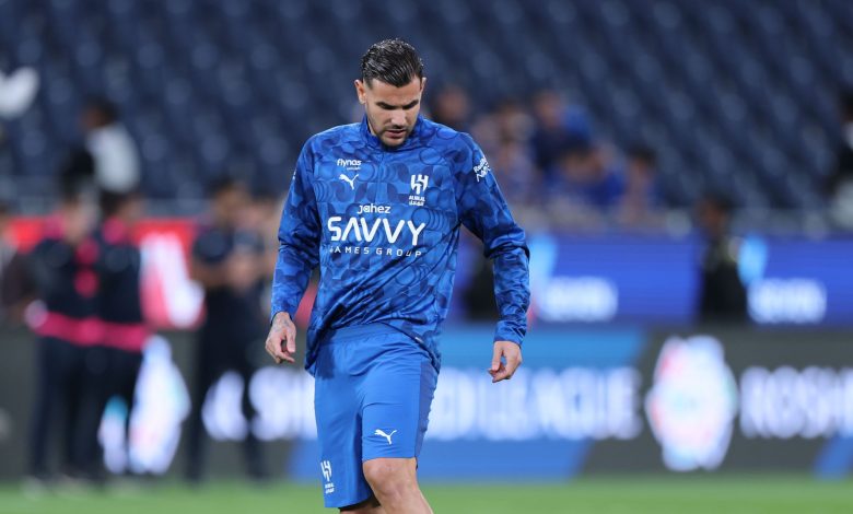 هيرنانديز ينطلق نحو تاريخ جديد مع الهلال بعد تألقه في الشرارة الأولى
