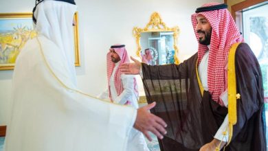 ولي العهد السعودي يصل الدوحة لقيادة وفد المملكة في القمة العربية الإسلامية الطارئة